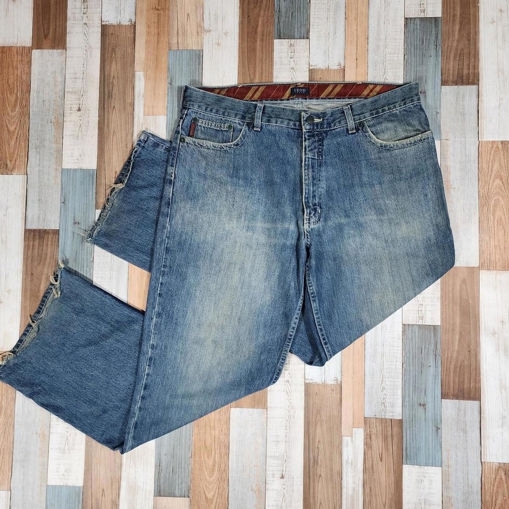IZOD Jeans Mens 38x32 Blue Medium Wash Straight Leg 100% Cotton Denim Distressed